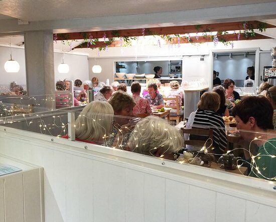 Williams and Thomas Tearoom